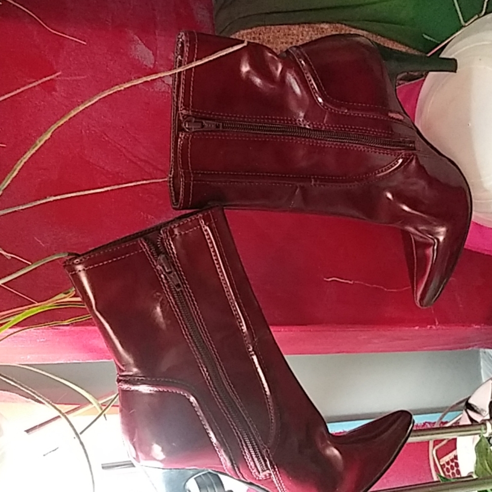 Nine west boots.
